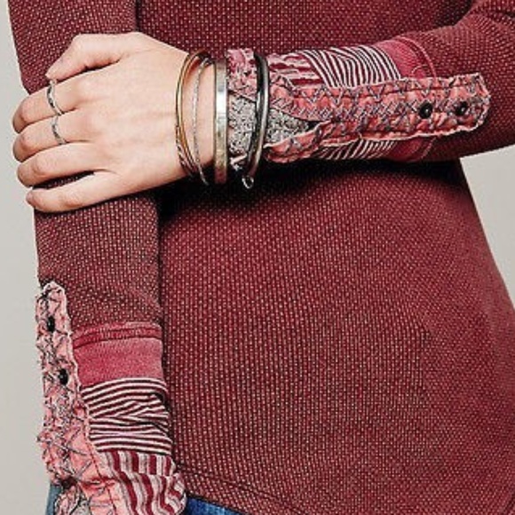❌SOLD ❌Free People Mulberry Red Kyoto Cuff Thermal - Picture 3 of 4